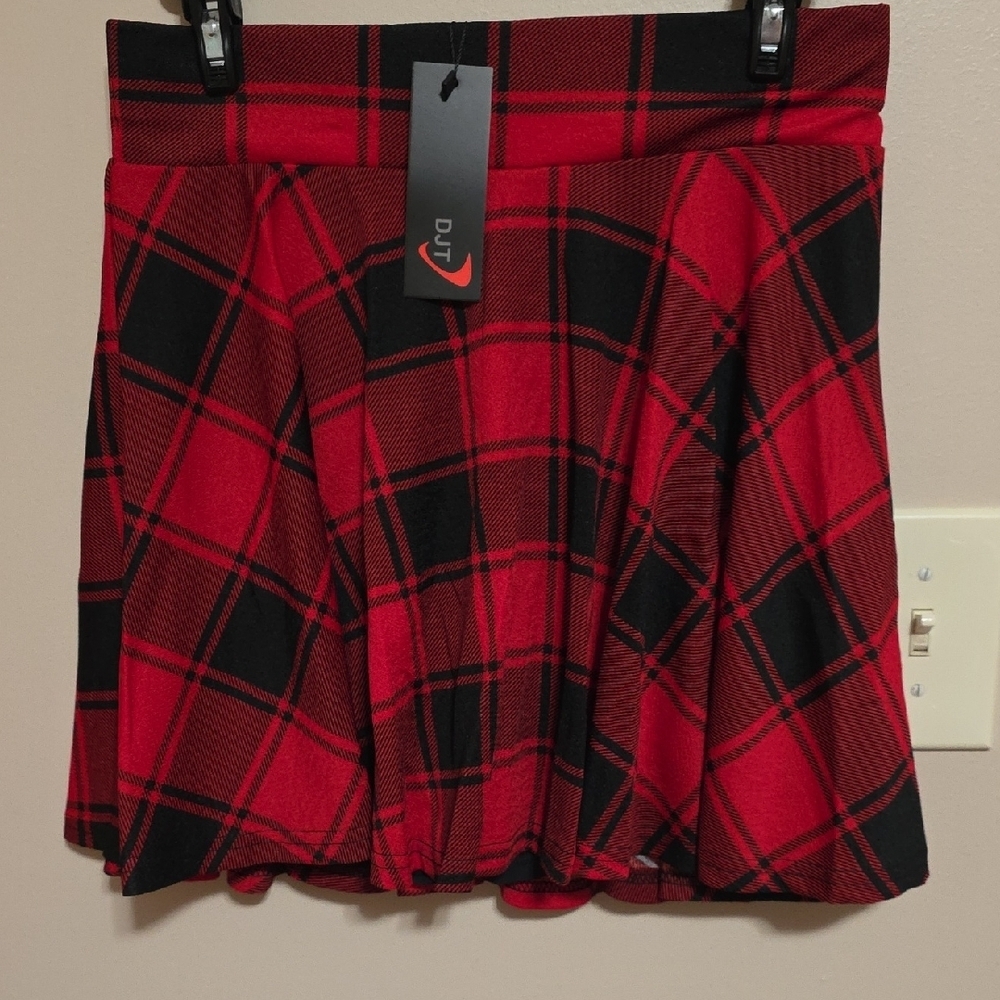 DU Women's Red and Black Plaid Skater Skirt